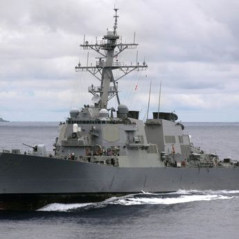 TNI Tegaskan Kapal Induk AS Melintas Selat Malaka Sesuai Hukum Internasional