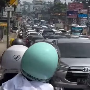 Penampakan Macet Horor Puncak akibat Libur Tahun Baru Islam