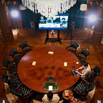 Prabowo Pimpin Rapat Terbatas Virtual Bahas Strategi Nasional