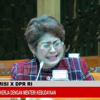 Tangis Anggota DPR di Depan Menteri Fadli Zon yang Sangkal Tragedi Perkosaan Massal Mei 1998 
