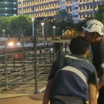 Pemasangan Panggung Car Free Night di Bundaran HI Bikin Macet Jakarta