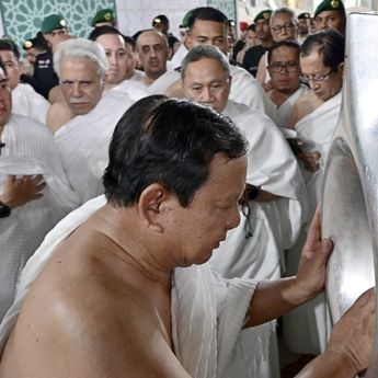 Umrah Bersama Presiden RI, Menag Doakan Keberkahan Bagi Bangsa Indonesia