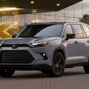 Toyota Tunda Produksi SUV Listrik, Ada Apa?