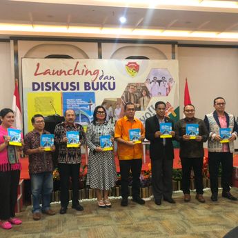 Gubernur NTT Luncurkan Buku ‘Melipat Jarak Kupang-Jakarta: Percepat Pembangunan NTT-Sentris untuk Flobamora’