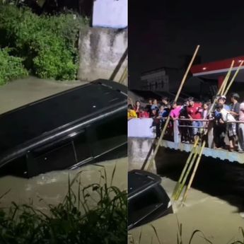APV Berpenumpang 11 Orang Nyemplung ke Kali Jadi Tontonan Warga di Bekasi