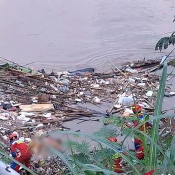 Mayat Tanpa Kepala di Kali Ciliwung Diduga Pegawai Kemendagri, Keluarga Kenali Lewat Ciri Fisik
