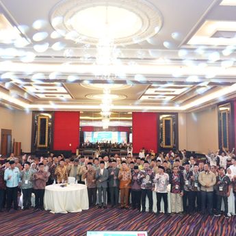 Menag Nasaruddin: Masjid Harus Kembali Jadi Ruang Sakral Umat