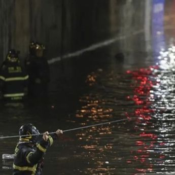 Gedung Putih Sebut Banjir di Texas sebagai Takdir dari Tuhan