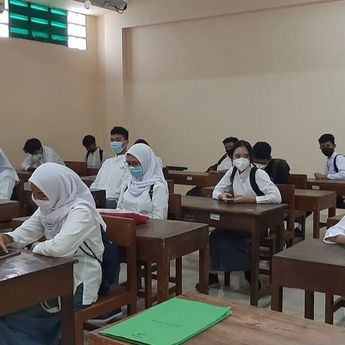 Ada Kecurangan Nilai Rapor di SPMB 2025, DPR bakal Panggil Mendikdasmen