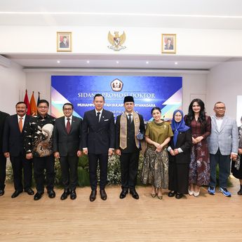 Mentrans Iftitah Raih Gelar Doktor Bidang Ilmu Politik, Bahas Pemilu 2024 dan Arah Baru Transmigrasi