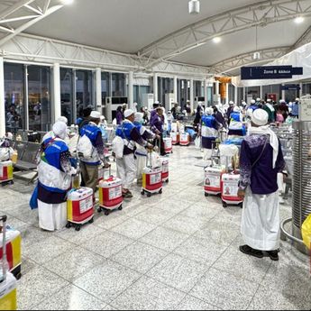 Kloter Terakhir Terbang dari Madinah, Ketua PPIH: Alhamdulillah Fase Pemulangan Lancar