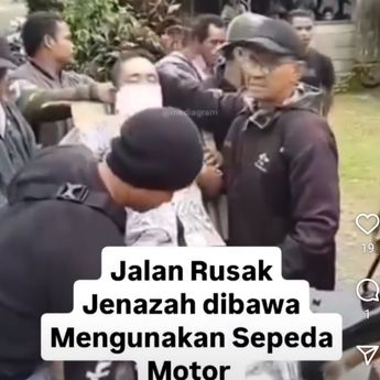 Jenazah Dibawa Pakai Motor di Donggala, Gara-gara Nggak Ada Ambulans-Jalan Rusak