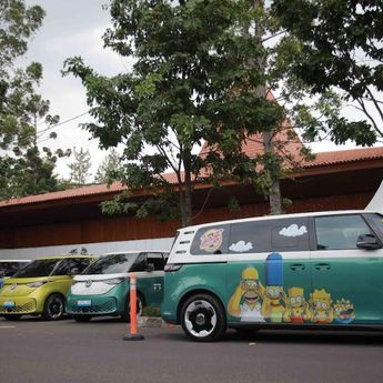 Volkswagen Indonesia Perkenalkan ID. BUZZ di Yogyakarta, Meriahkan 75 Tahun VW Bus di JVWF 2025