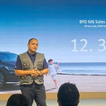 BYD Seal Keluarkan Asap di Jakarta Barat karena Gigitan Hewan Pengerat