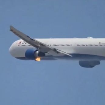 Mesin Boeing 767 Milik Delta Airlines Terbakar di Udara, Pilot Lakukan Pendaratan Darurat