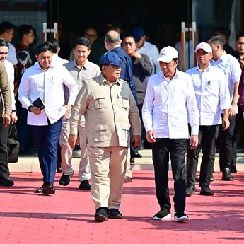 Jokowi Lepas Prabowo ke Jakarta Usai Resmikan Koperasi Desa Merah Putih di Klaten