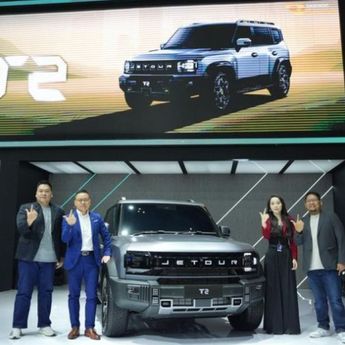 JETOUR T2 Versi Setir Kanan Pertama di Dunia Debut di GIIAS 2025