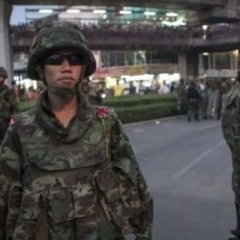 Kamboja Desak Thailand Hentikan Serangan dan Tarik Pasukan