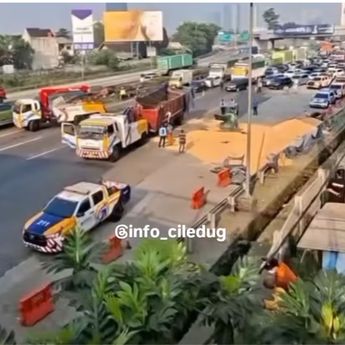 Lalu Lintas Tol Jakarta-Merak Macet Parah, Penyebabnya Truk Muatan Alami Kecelakaan