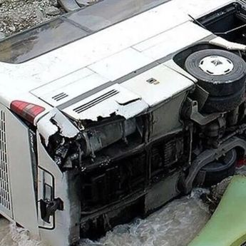 Bus Terguling di Peru, 15 Orang Tewas dan Puluhan Terluka