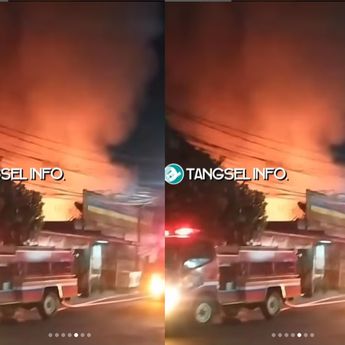 Minimarket di Cirendeu Terbakar Hebat Pagi Ini