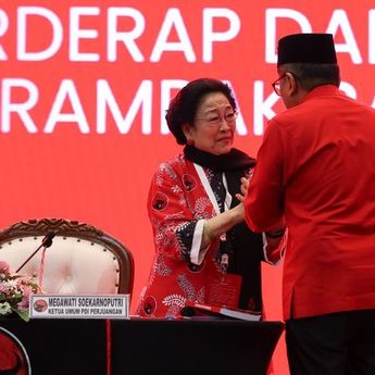 Megawati Curhat Zikir Tiap Malam Sebut Nama Hasto Kristiyanto