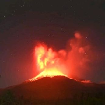 Gunung Lewotobi Masih Aktif, Warga Diminta Siaga