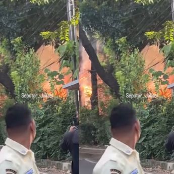 Gudang SDA Milik Pemprov DKI Jakarta Ludes Terbakar Siang Ini