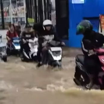 Bekasi Dikepung Banjir Usai Diguyur Hujan Deras