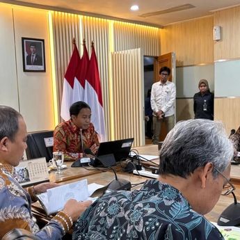 Menhut Raja Juli Pastikan Pembangunan Pariwisata di Pulau Padar Tidak Merusak Lingkungan