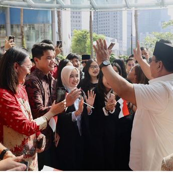 Diaspora Indonesia Sambut Hangat Prabowo di Singapura