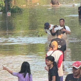 Perumahan Vila Pamulang Diterjang Banjir Kiriman