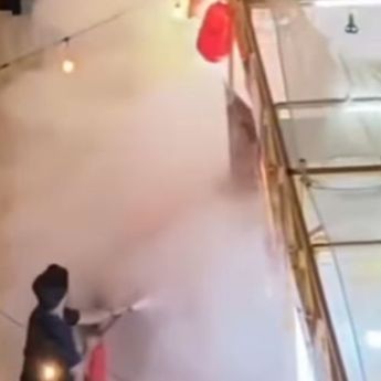 Ngeri! Kompor Portabel Meledak di Grand Mall Maros, 2 Orang Terluka