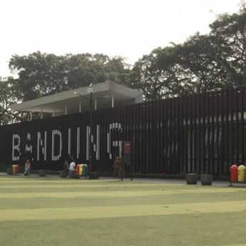 Alun-alun Bandung Ditutup hingga November 2025 untuk Revitalisasi