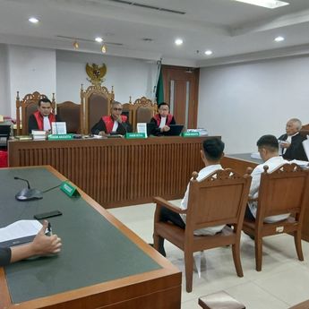 OC Kaligis Heran, Ada Orang jadi Terdakwa Gegara Pasang Patok di Rumah Sendiri