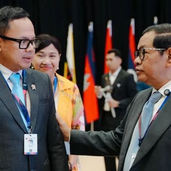 Wamendagri Apresiasi Langkah ASN Wajib Gunakan Transportasi Umum Setiap Rabu di Jakarta