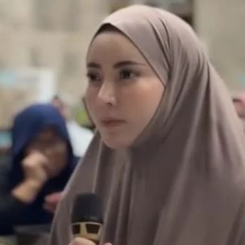 Detik-detik Ayu Aulia Ucap Syahadat dan Kembali Mualaf