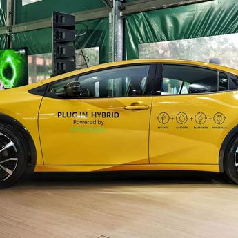 Toyota Prius Terbaru Diklaim Bisa Kurangi Emisi Hingga 90% Berkat Teknologi Cerdas