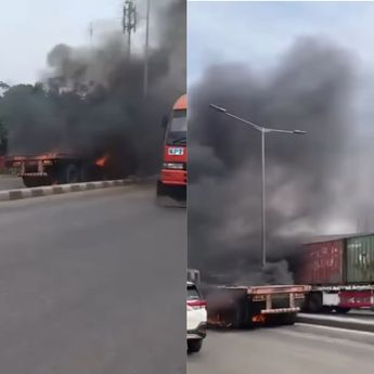 Kecelakaan Maut, Motor Terbakar Usai Hantam Truk di Cilincing