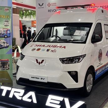 Dukung Mobilitas Darurat Berkelanjutan, Wuling Mitra EV Ambulans Mejeng di EDRR Indonesia 2025