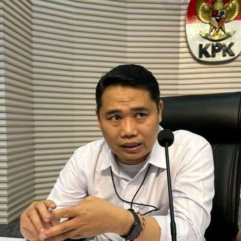 KPK Geledah Ruang Dirjen Keslan Terkait Proyek RSUD Kolaka Timur