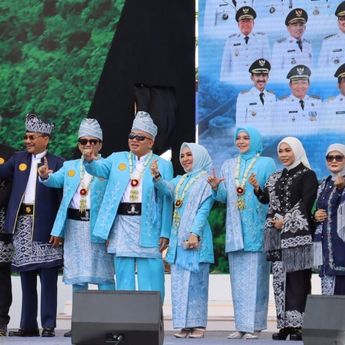 Puncak HUT ke-75 Kalsel, Gubernur Ajak Warga Bersatu Membangun