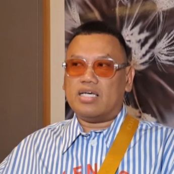 Dituduh Terima Amplop dari Kasus Huru-hara Skincare, Uya Kuya: Gue Udah Kaya Raya Bos!