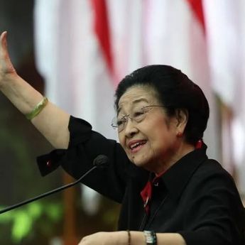 Megawati Peringati HUT ke-80 RI Bersama Kader di Sekolah Partai PDI Perjuangan