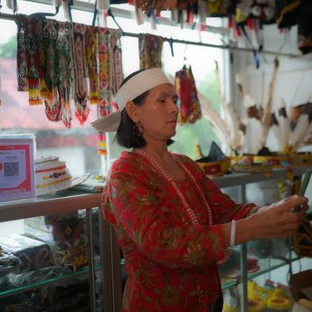 HUT ke-80 RI: Telkom Perkuat Peran UMKM Lewat Digitalisasi hingga Fasilitasi Sertifikasi Halal