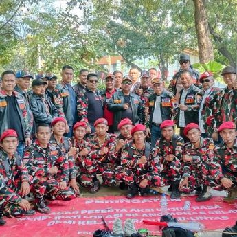 Tak Hanya TNI dan Polisi, Ternyata Laskar Merah Putih Juga Turut Mengawal HUT Kemerdekaan RI di Istana