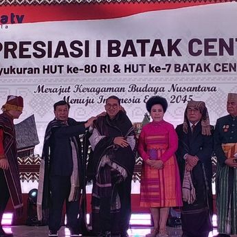 Fadli Zon Hadiri HUT ke-7 Batak Center, Nurdin Tampubolon: Cocok Sekali Dihadiri Pak Menteri