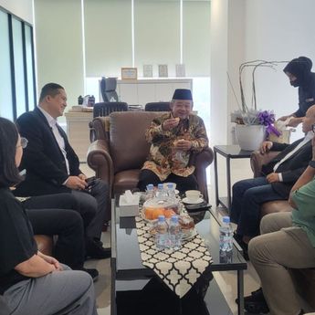 Mendikdasmen Abdul Mu’ti Kunjungi Nusantara TV