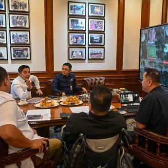 Seskab Teddy dan Menpora Bahas Persiapan Merdeka Run 8.0K