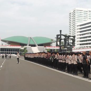 1.145 Polisi Jaga Demo di DPR